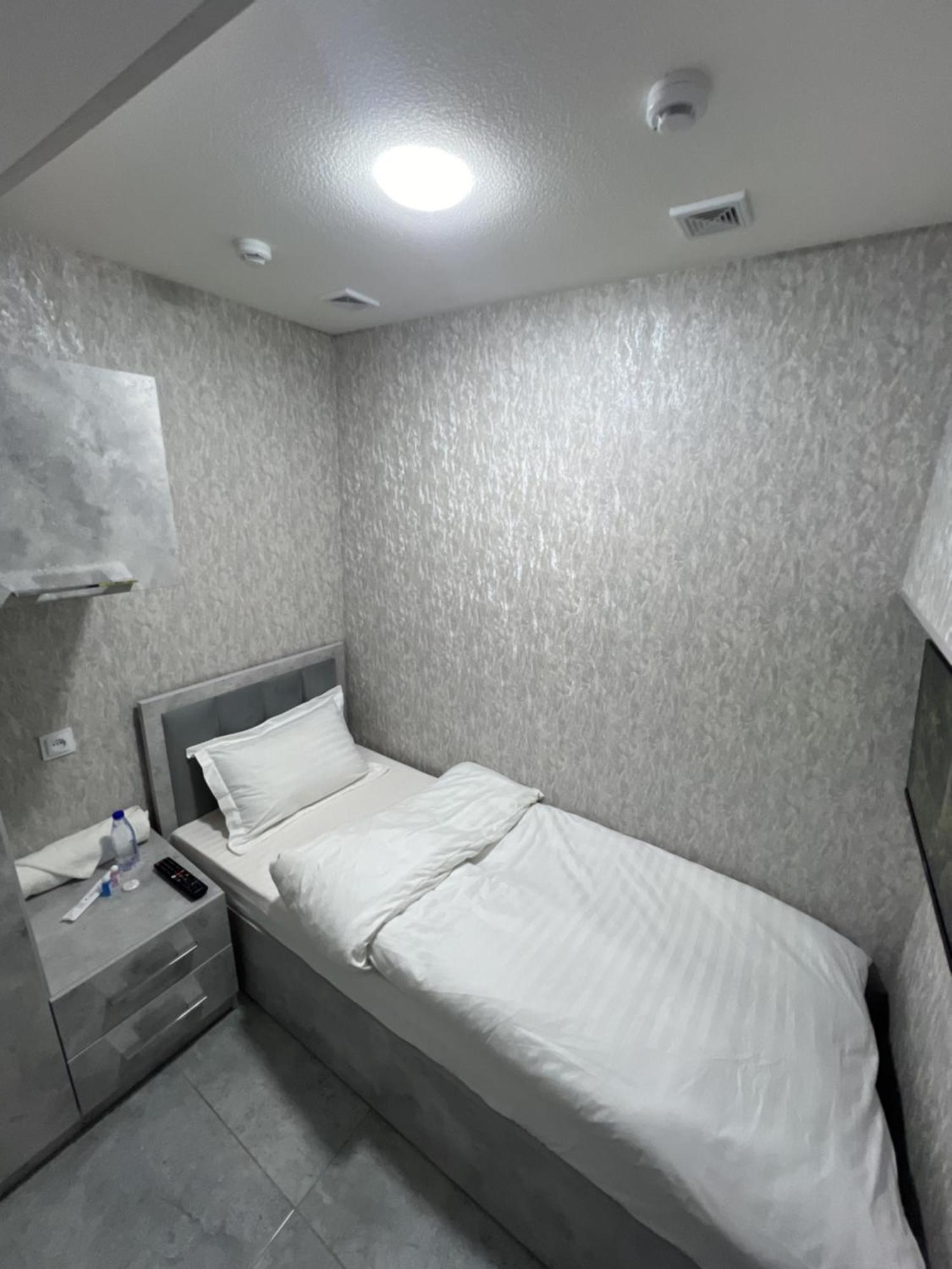 Revel Hotel Tachkent Extérieur photo