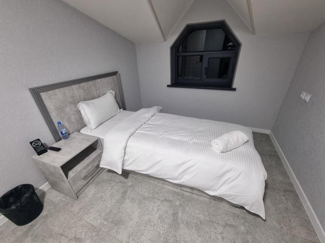 Revel Hotel Tachkent Extérieur photo