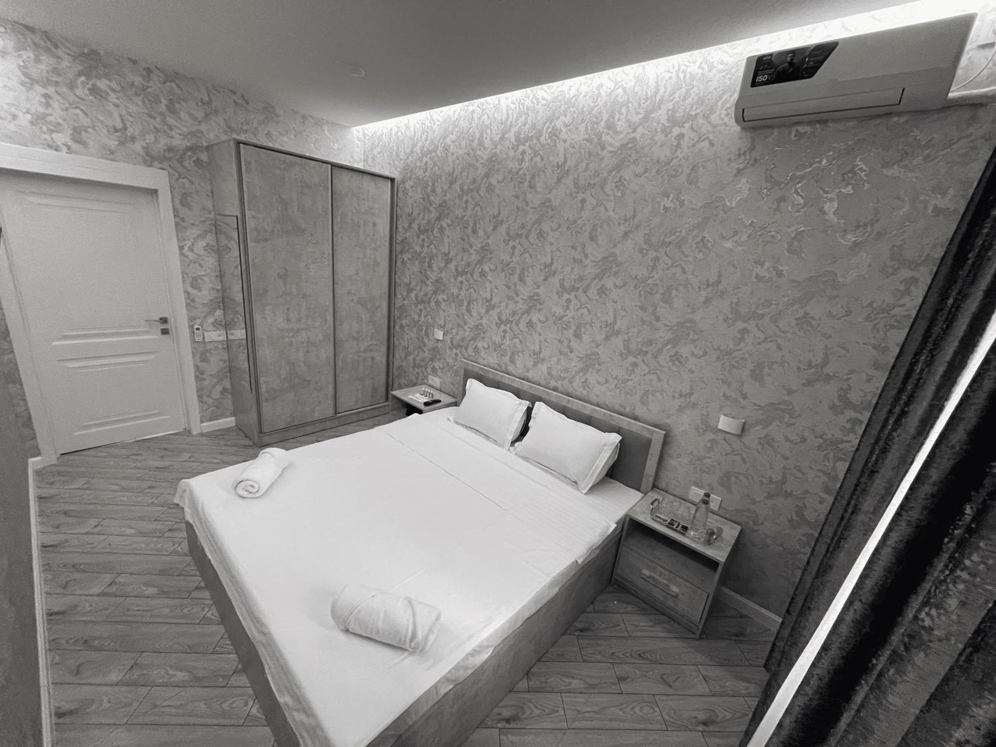 Revel Hotel Tachkent Extérieur photo