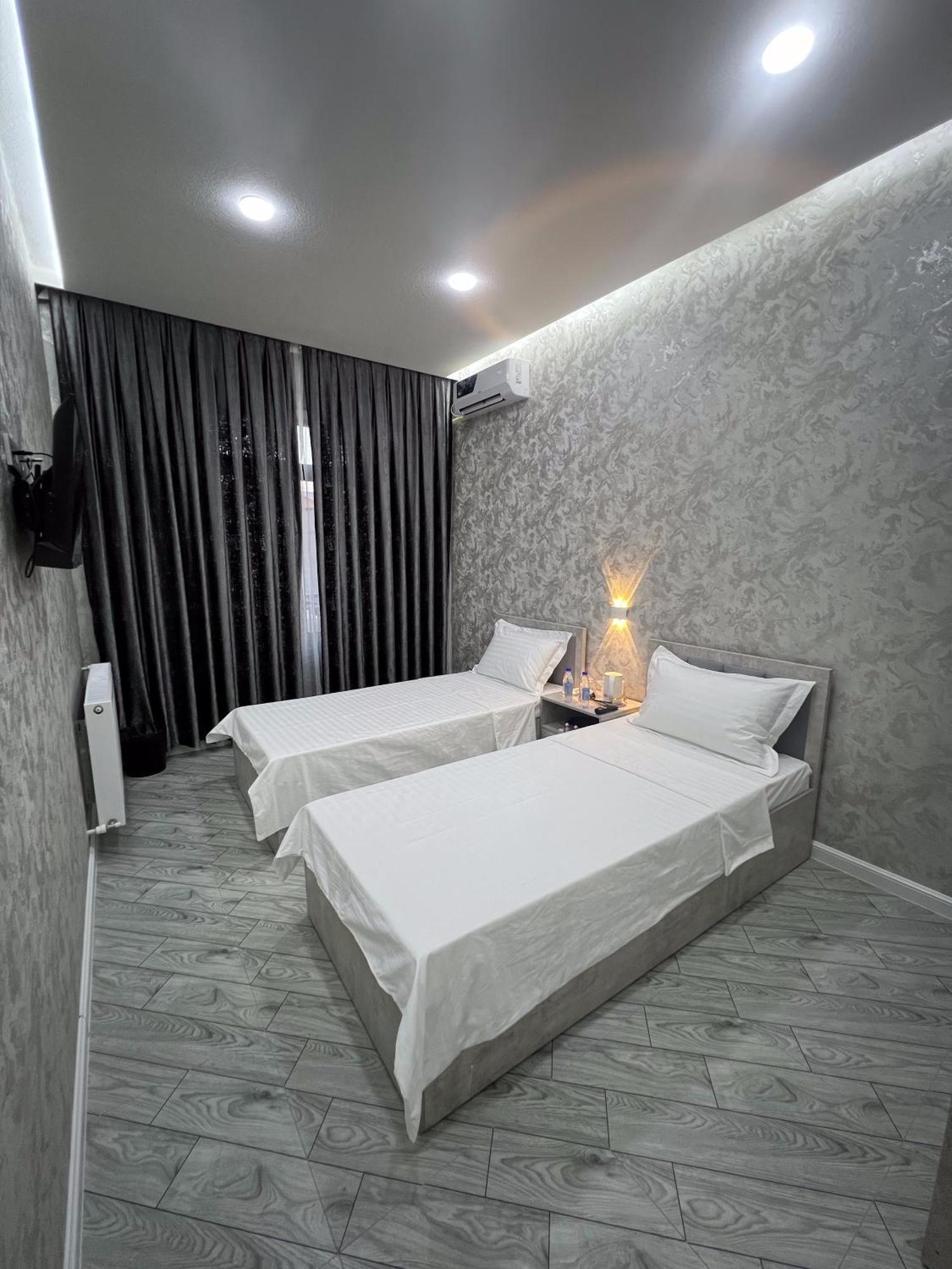 Revel Hotel Tachkent Extérieur photo