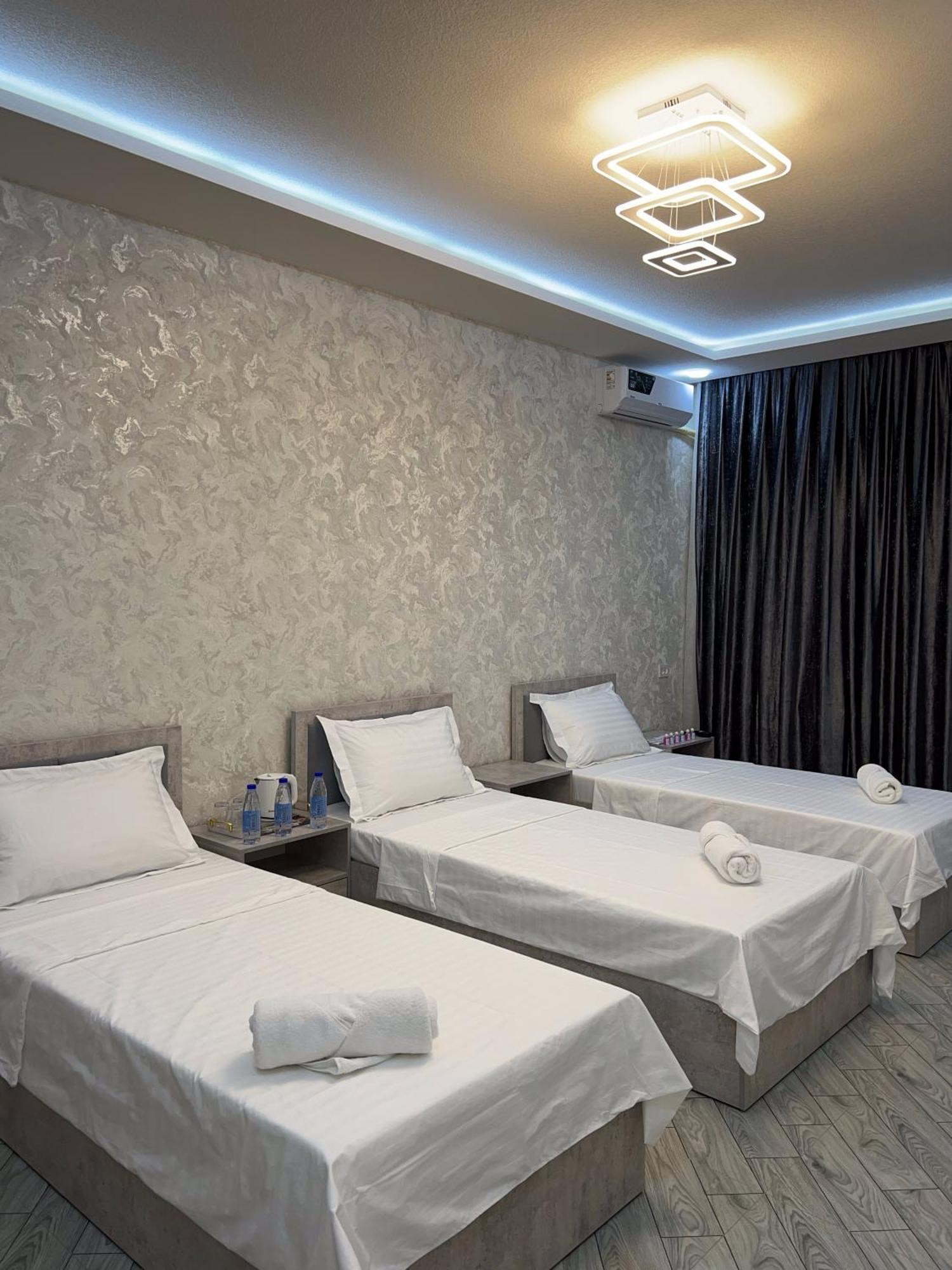 Revel Hotel Tachkent Extérieur photo